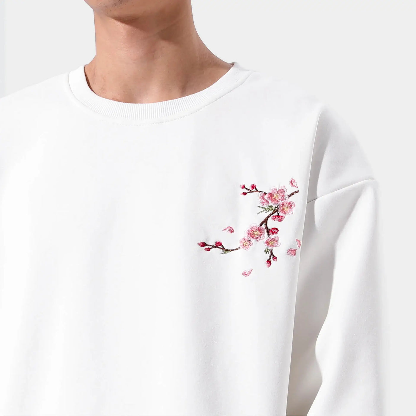 Sakura İşlemeli Sweatshirt